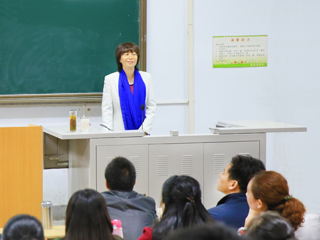 安徽师范大学法学院院长彭凤莲教授应邀来世界杯官网做学术报告